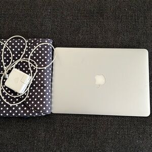 2013 Apple laptop